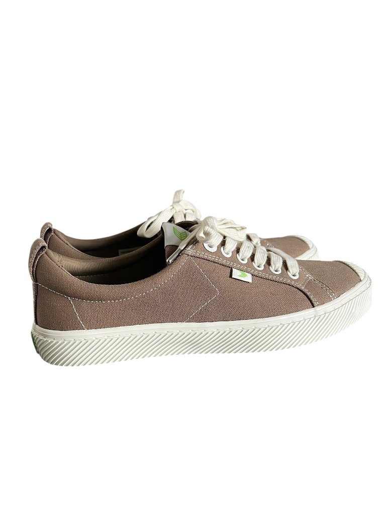 Cariuma New Oca Low Canvas Sneakers In Sand Size M8.5/W10